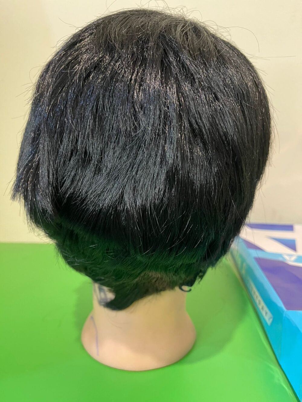 Men Black Short Hair Wig Shining - Image 2